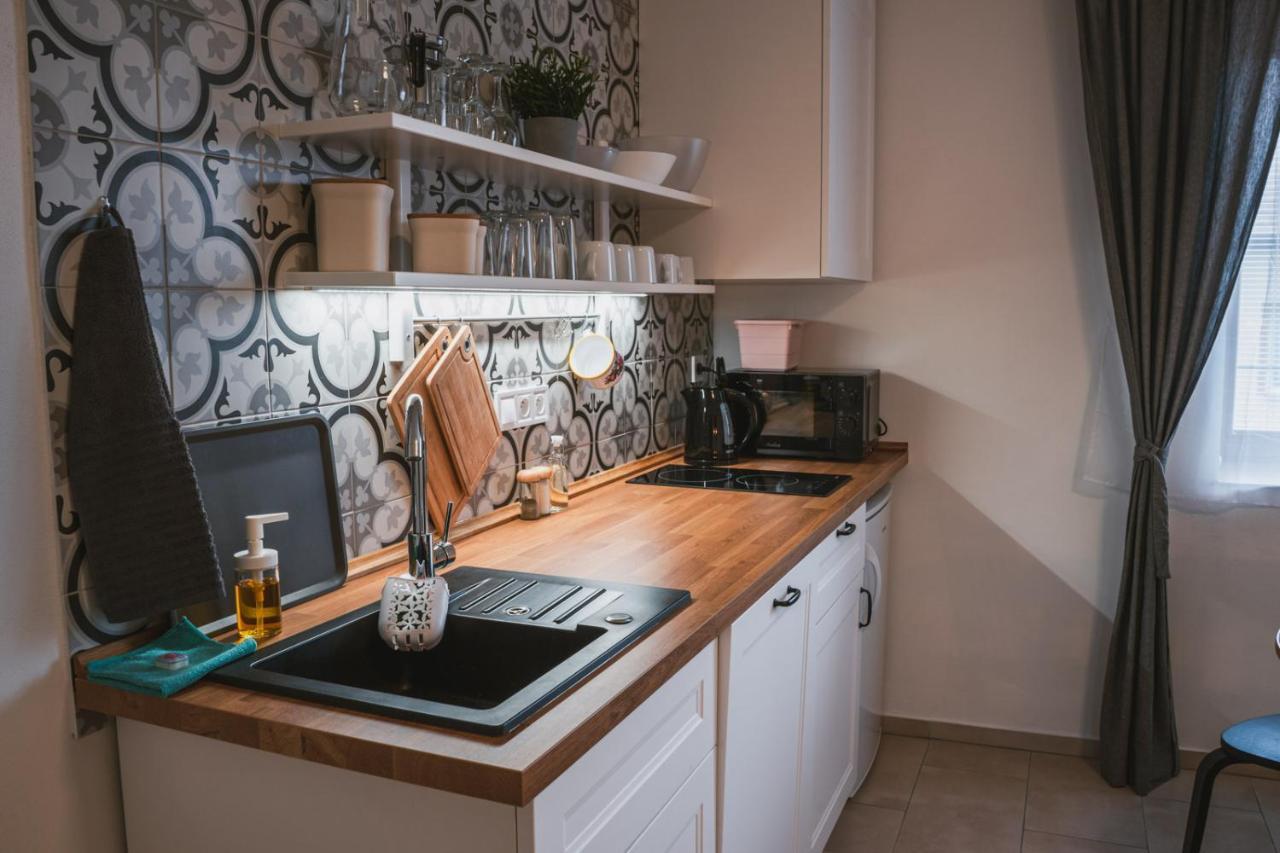 Apartmany Pulgary บุลฮารี ภายนอก รูปภาพ